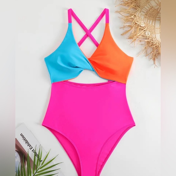 Color Block Twist Cut Out One-piece Swimsuit, Cross Back Stretchy Bathing Suits - Picture 3 of 7